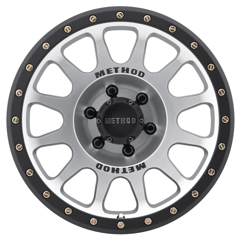 Fly fishing reel with black and white rim, method mr305 nv 18x9 wheel