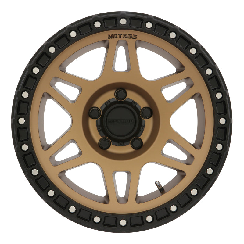 Method mr312 17x9 12mm offset wheel close up